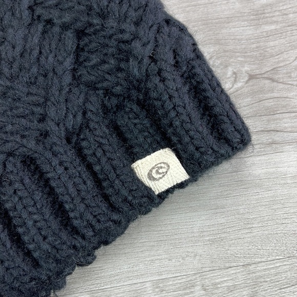 🔆RIP CURL🔆 BLACK POM BEANIE - Picture 4 of 5